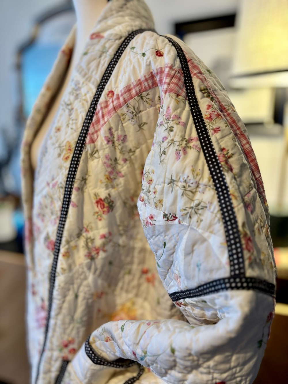 💗SOLD💗 HANDMADE Quilted Floral and Patchwork Long Coat in Cream and Pink O/S - Picture 9 of 16